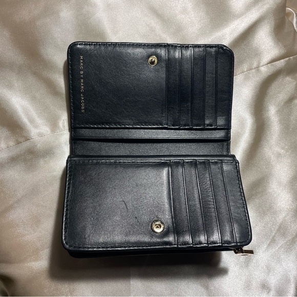 MARC BY MARC JACOBS Standard Supply Wallet - Picture 5 of 8
